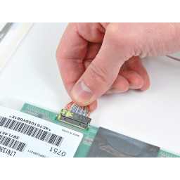 Замена кабеля дисплея для MacBook Core 2 Duo